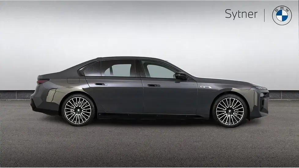 Used BMW i7 Comfort Edition 478 kW (650 HP) 2024 Grey Sedan