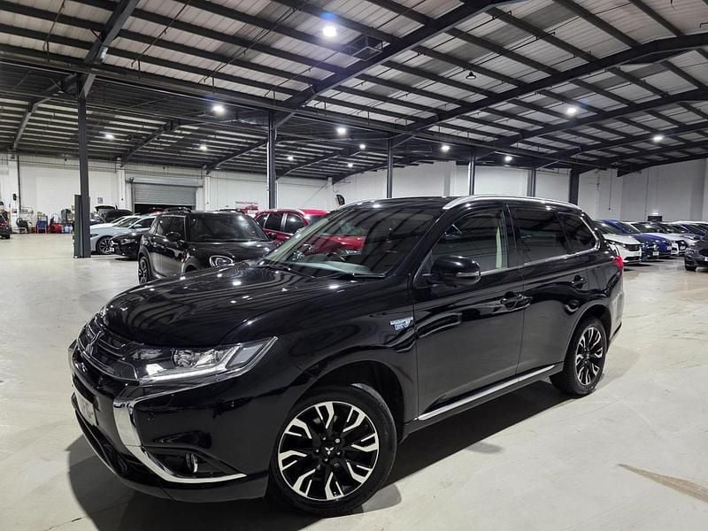 Black Used 2016 Mitsubishi Outlander P-HEV Estate | £9,980 (Fair price) - Image 1/4
