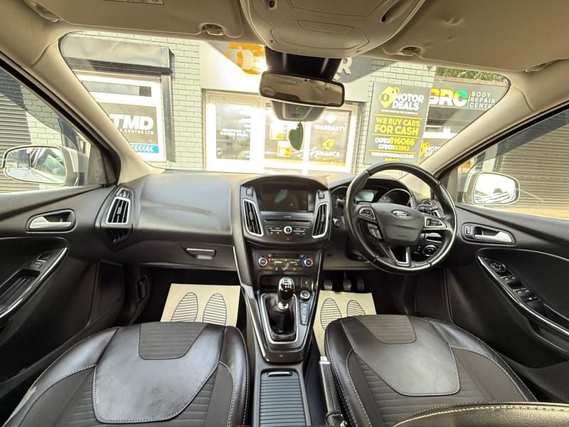 Used Ford Focus Titanium X 120 HP (88 kW) 2017 Silver Hatchback
