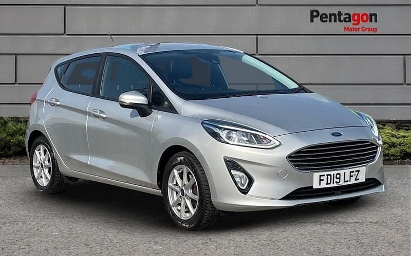 Silver Used 2019 Ford Fiesta Zetec Hatchback | £8,495 (Fair price) - Image 1/4