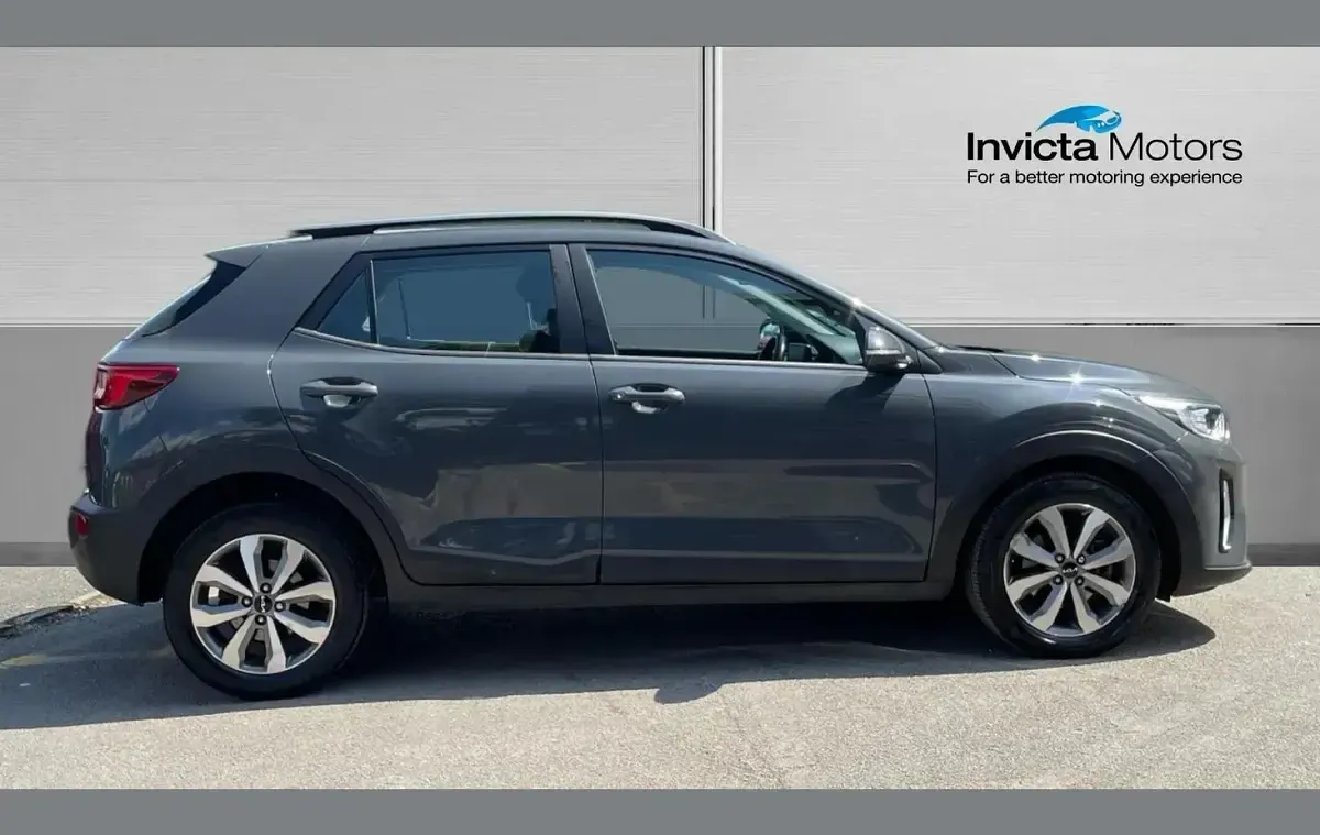 Used Kia Stonic 99 HP (72 kW) 2023 Grey SUV