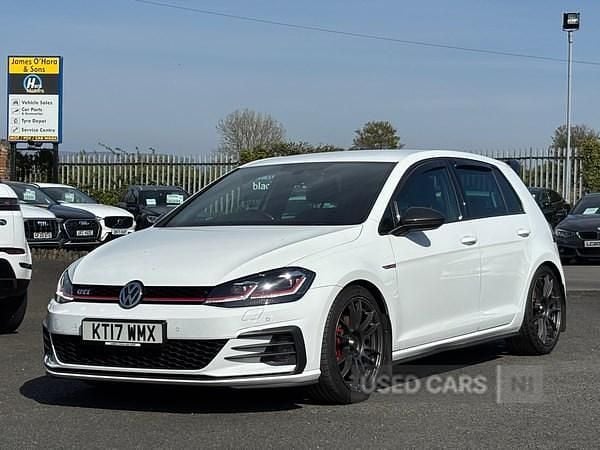 Begagnad VW Golf VII GTI 230 HK (169 kW) 2017 Vit Halvkombi