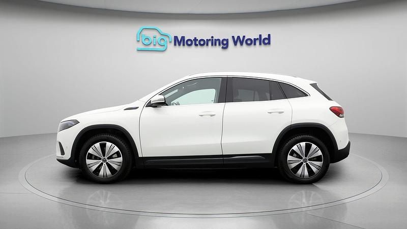 Used Mercedes EQA250 139 kW (190 HP) 2022 White SUV