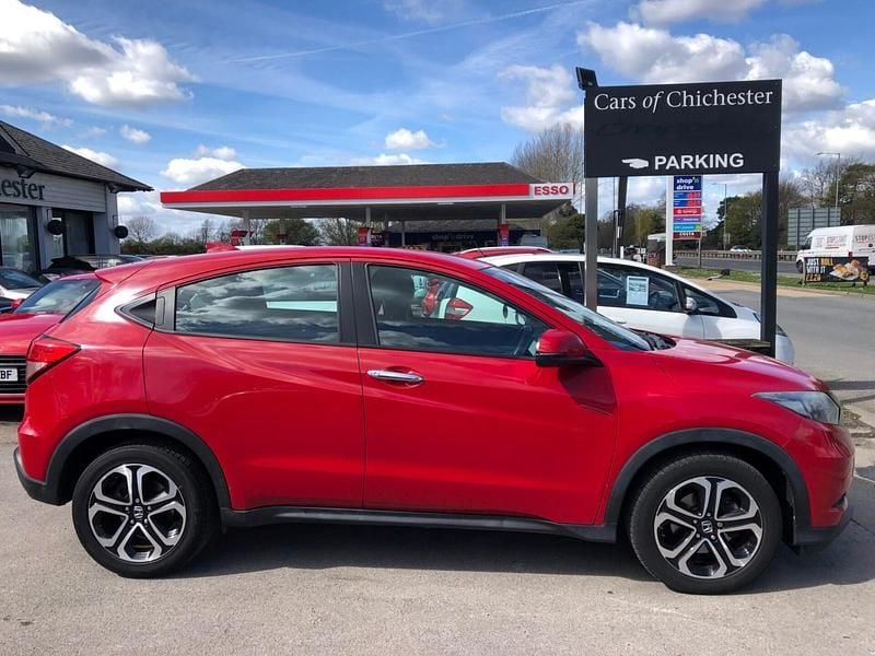 Used Honda HR-V SE 120 HP (88 kW) 2016 Red SUV