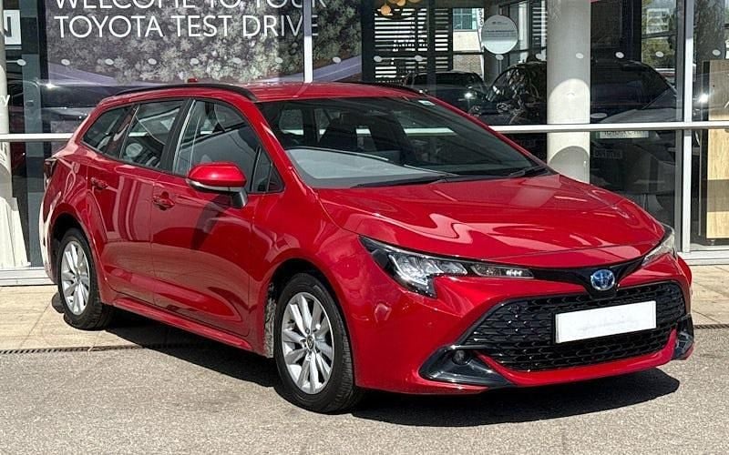 Begagnad Toyota Corolla 140 HK (102 kW) 2026 Kombi