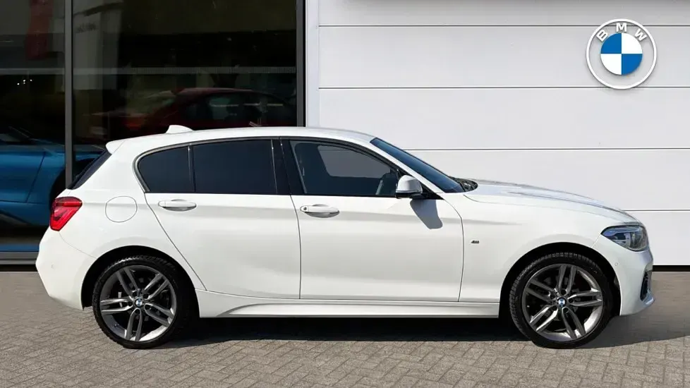 Used BMW 120 M Sport 187 HP (137 kW) 2017 White Hatchback