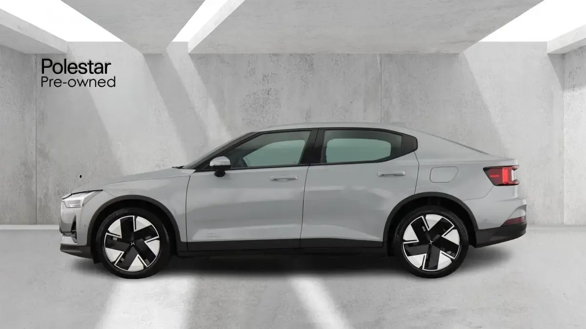 Begagnad Polestar 2 Long Range Single Motor 219 kW (299 HK) 2025 Grå Halvkombi