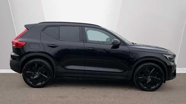 Used Volvo XC40 Plus 161 HP (118 kW) 2025 SUV