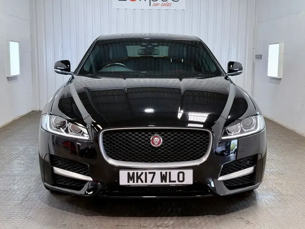 Used Jaguar XF R-Sport 180 HP (132 kW) 2017 Black Sedan