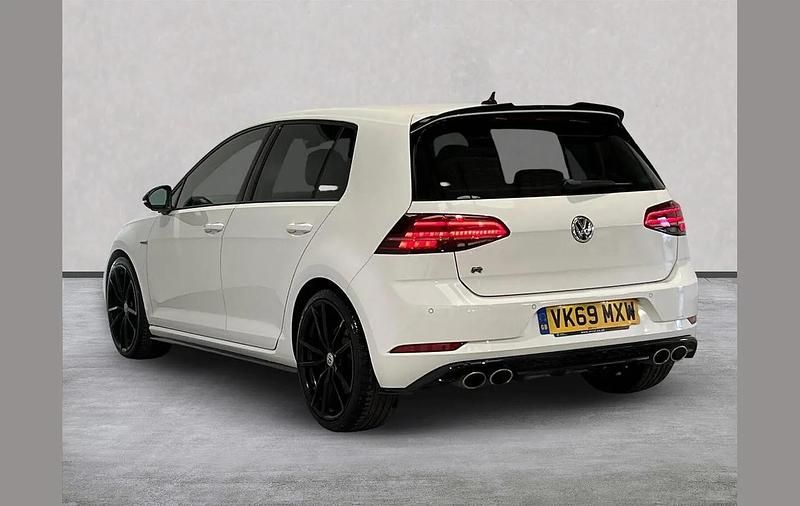 Used VW Golf VII R 296 HP (217 kW) 2019 White Hatchback