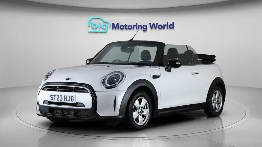 Used Mini Cooper Cabriolet Classic 136 HP (100 kW) 2022 White Cabriolet
