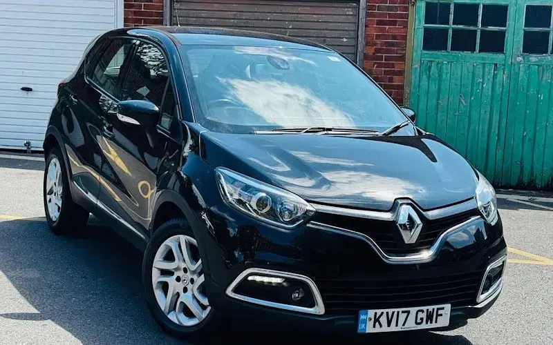 Used Renault Captur Dynamique 118 HP (86 kW) 2016 SUV