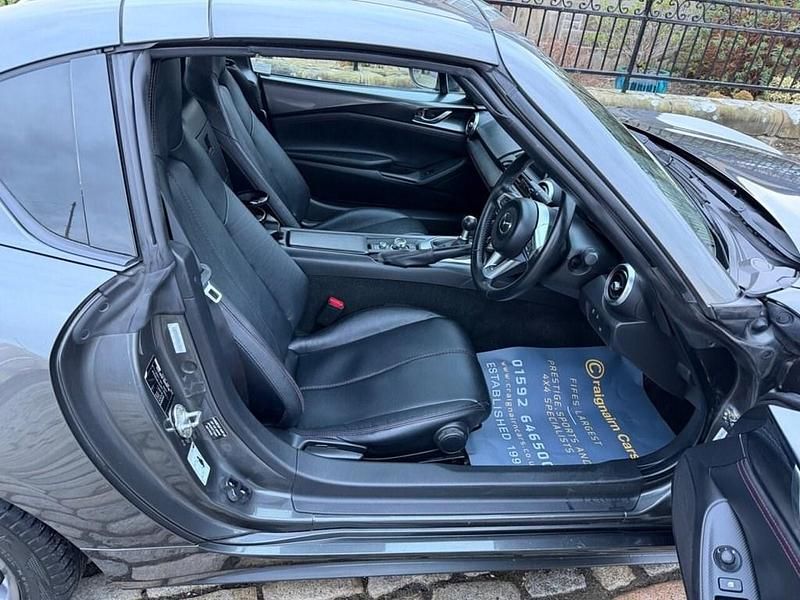 Begagnad Mazda MX5 Inclusive 131 HK (96 kW) 2017 Grå Cab