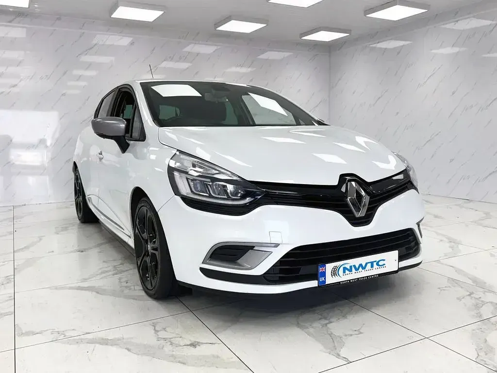 Used Renault Clio IV GT-Line 90 HP (66 kW) 2019 White Hatchback