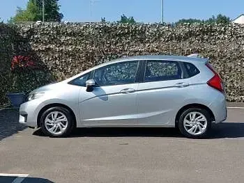 Used Honda Jazz SE 102 HP (75 kW) 2017 Silver Hatchback