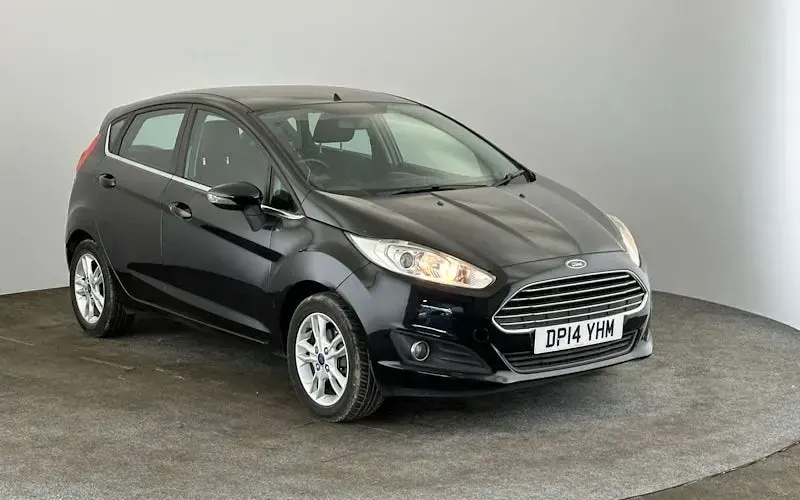 Used Ford Fiesta Zetec 105 HP (77 kW) 2014 Hatchback