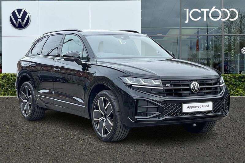 Black New 2025 VW Touareg Black Edition SUV | £59,500 (A bit pricey) - Image 1/4