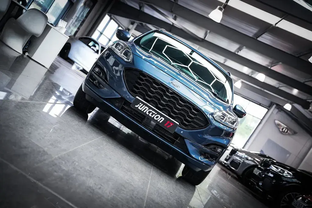 Used Ford Kuga ST-Line 190 HP (139 kW) 2020 Blue SUV
