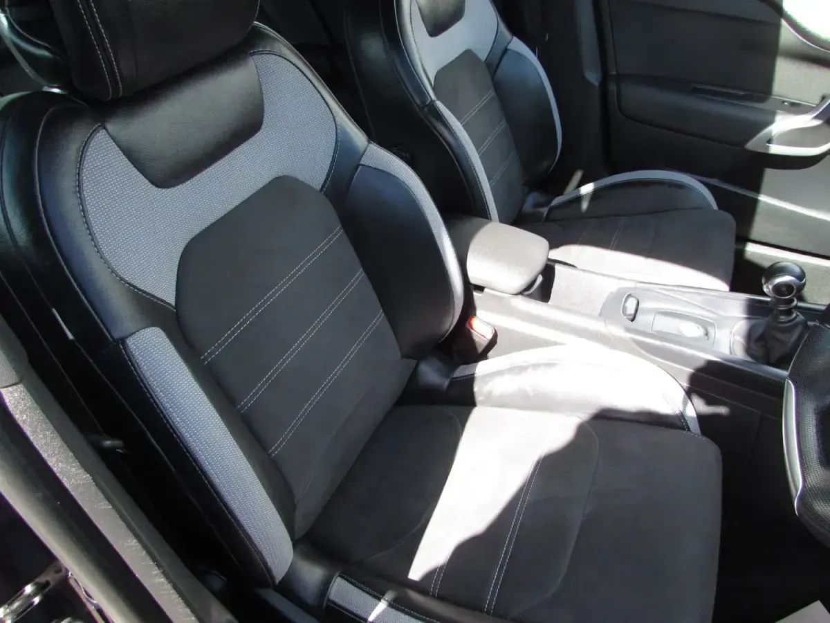 Usado DS Automobiles DS4 Prestige 120 CV (88 kW) 2016 Azul Utilitario