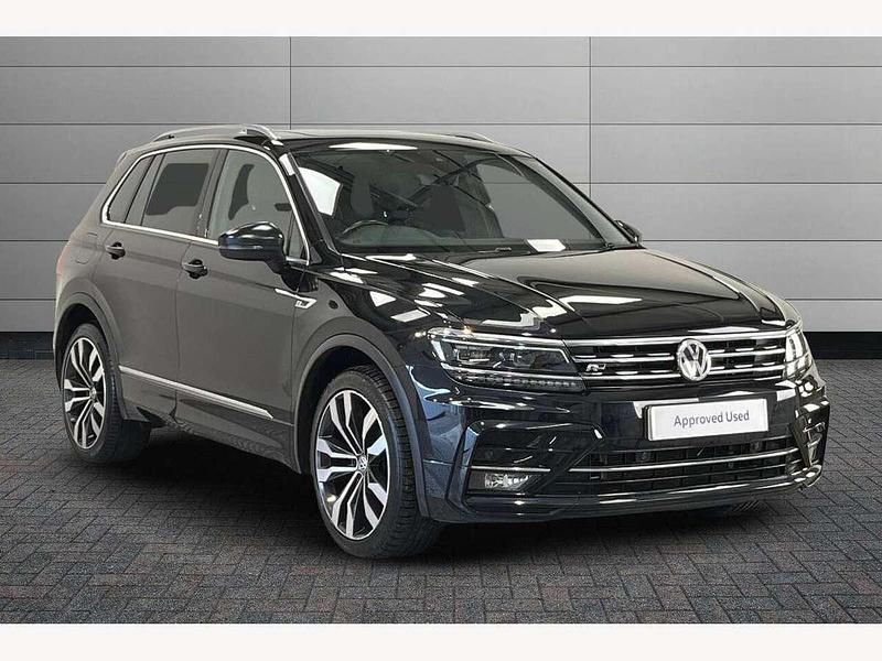 Black Used 2018 VW Tiguan R-line SUV | £17,490 (Fair price) - Image 1/4