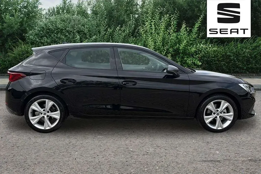 Used Seat Leon FR 110 HP (80 kW) 2024 Black Hatchback