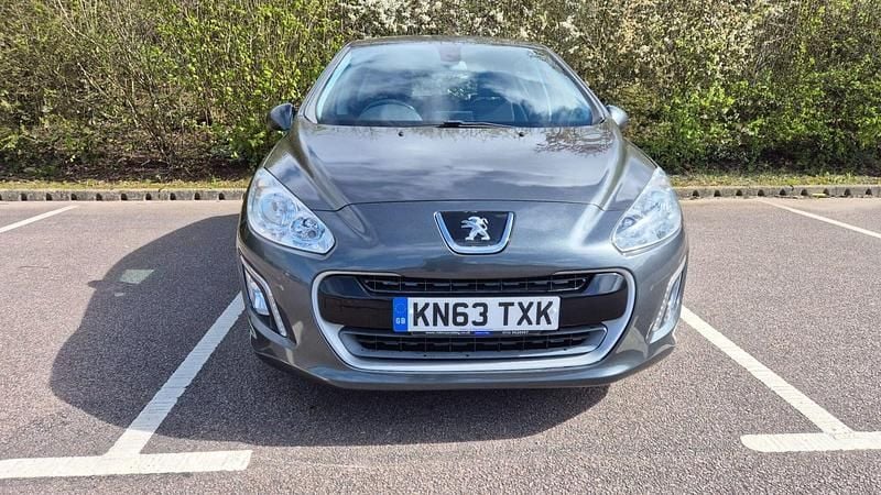 Used Peugeot 308 Active 92 HP (67 kW) 2013 Grey Hatchback
