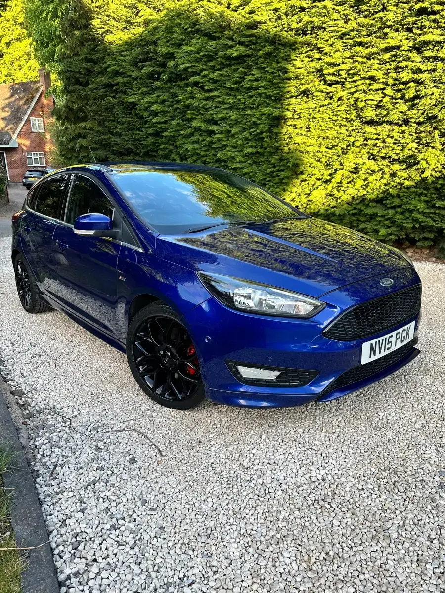 Gebraucht Ford Focus Zetec 2015 Blau Kleinwagen