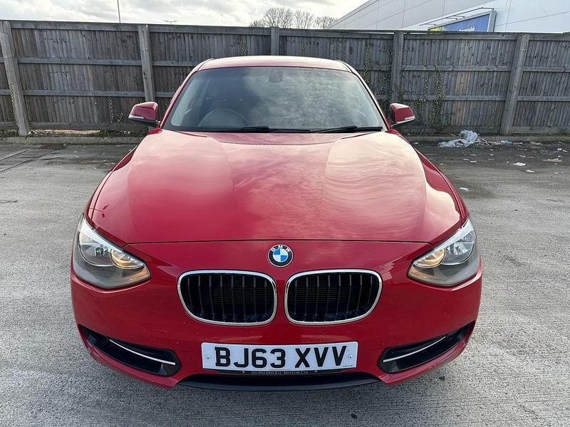 Used BMW 116 Sport Line 2013 Red Hatchback