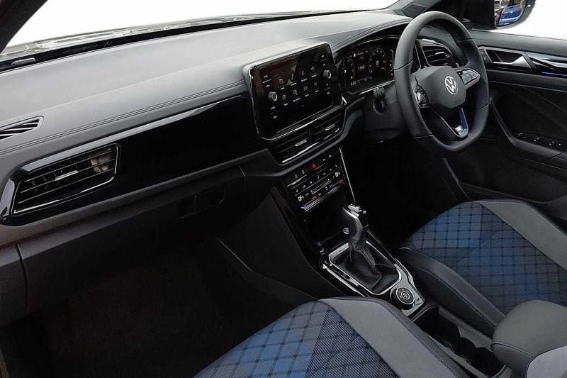 New VW T-Roc Black Edition 300 HP (220 kW) 2025 Deep black SUV