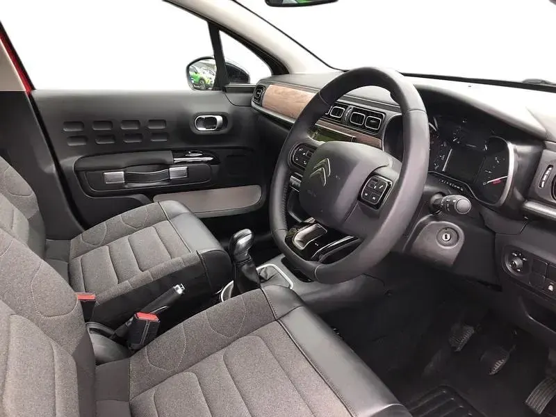 Usado Citroën C3 PureTech 2023 Vermelho Citadino