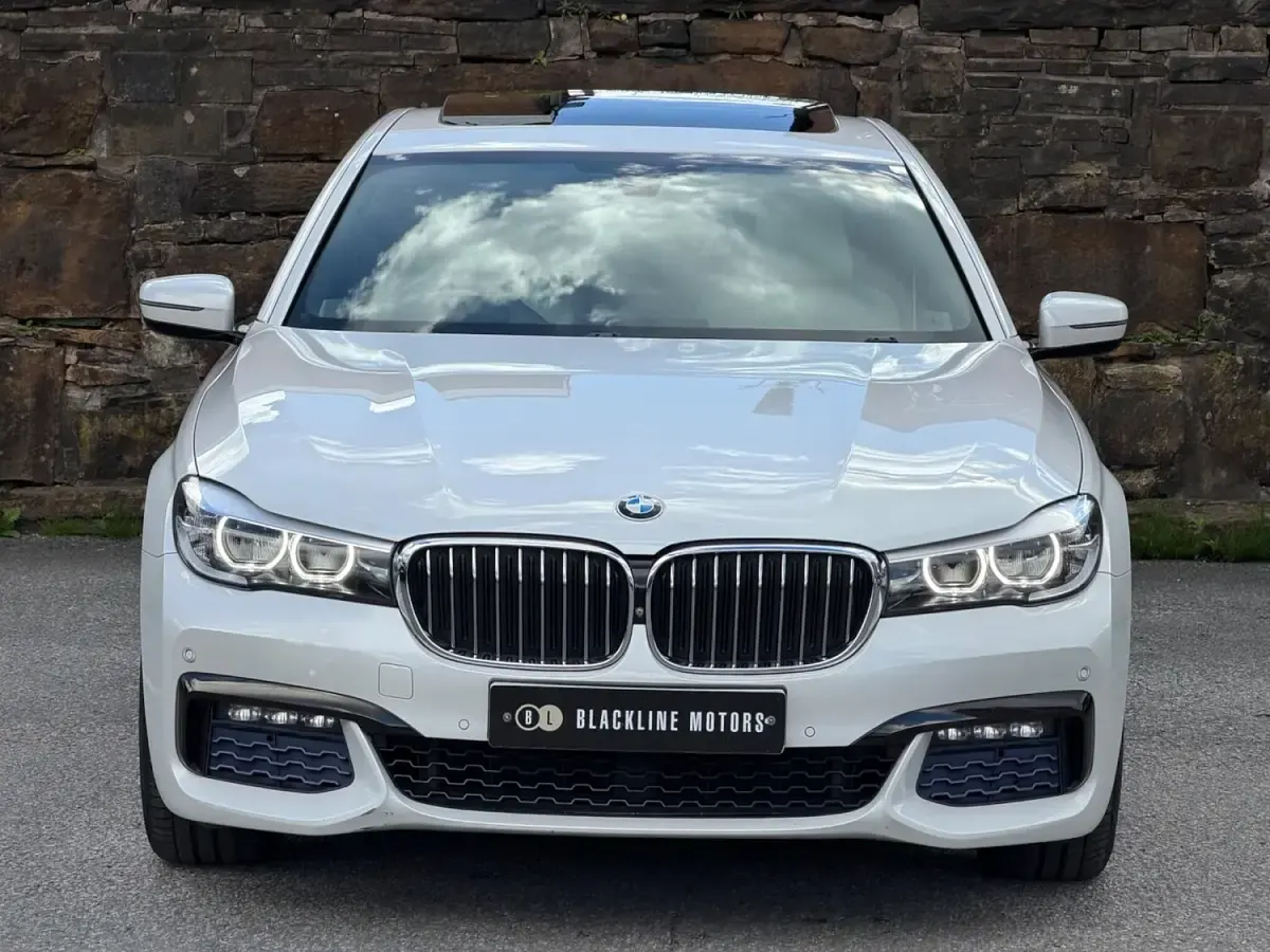 Used BMW 730 M Sport 265 HP (194 kW) 2016 White Sedan