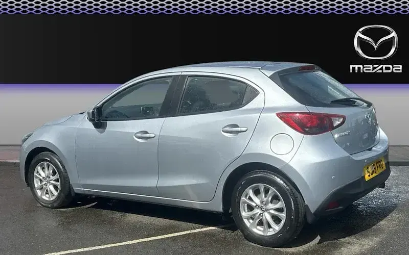 Used Mazda 2 75 HP (55 kW) 2019 Silver Hatchback