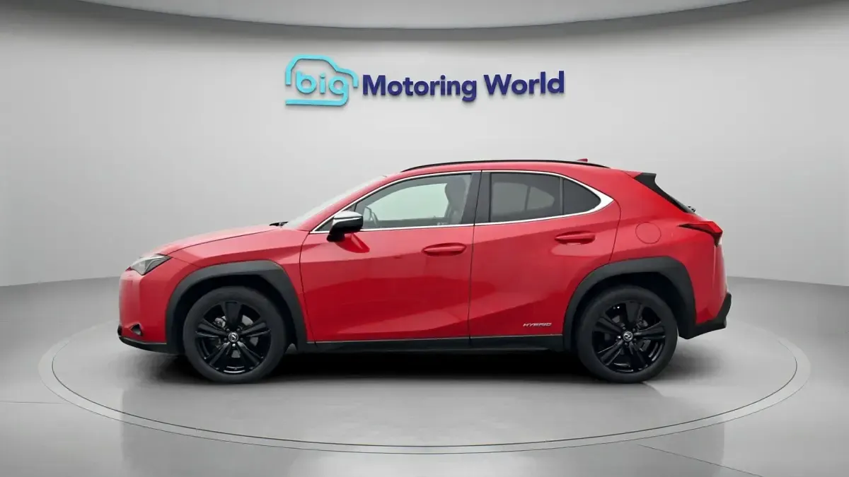 Used Lexus UX 181 HP (133 kW) 2021 SUV