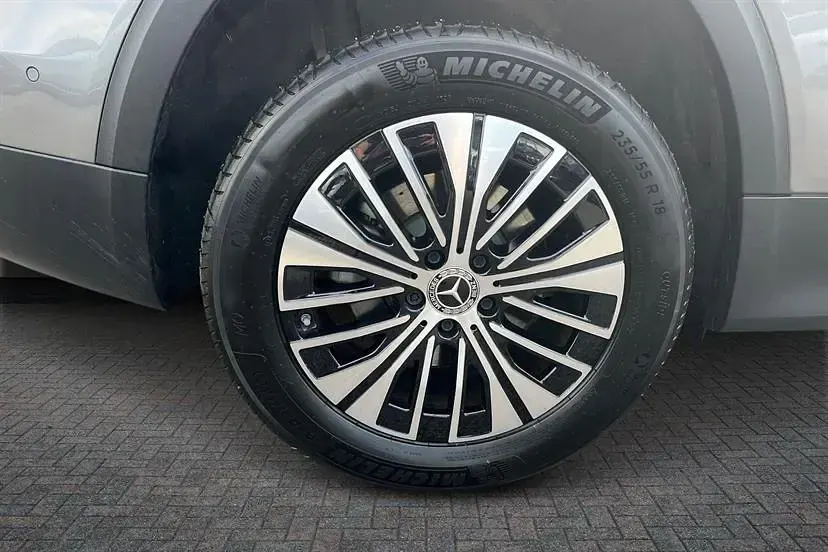 Begagnad Mercedes EQB250+ Executive 139 kW (190 HK) 2025 Grå SUV