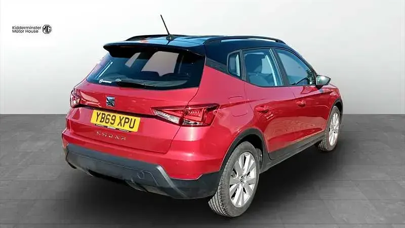 Used Seat Arona SE Technology 95 HP (69 kW) 2019 Red SUV