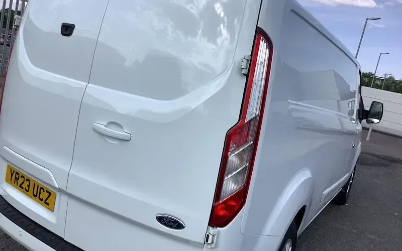 Used Ford Transit Custom Limited 131 HP (96 kW) 2023 White Van