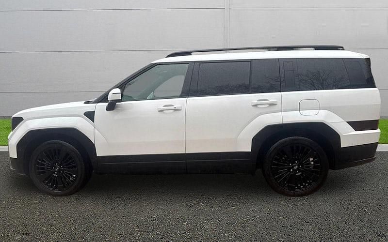 Used Hyundai Santa Fe 215 HP (158 kW) 2025 White SUV