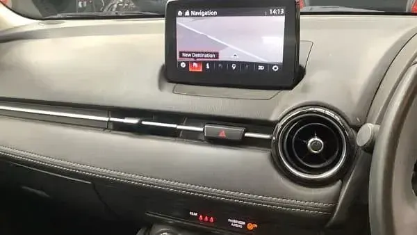 Used Mazda 2 Inclusive 90 HP (66 kW) 2018 Silver Hatchback