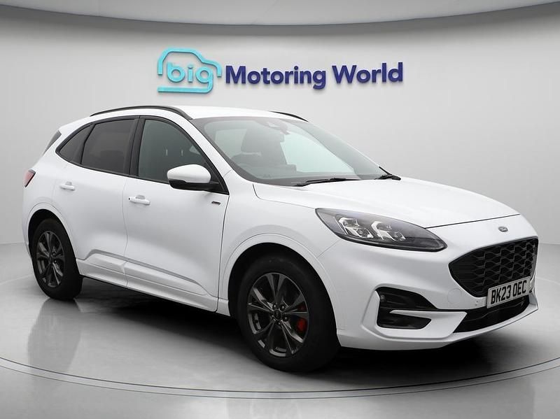 White Used 2023 Ford Kuga ST-Line SUV | £19,400 (Super price) - Image 1/4