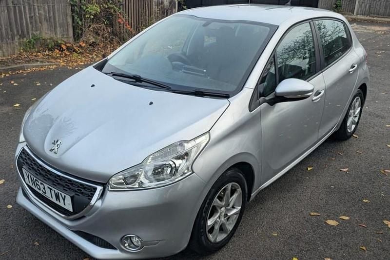 Silver Used 2013 Peugeot 208 Active Hatchback | £2,895 (Good price) - Image 1/1