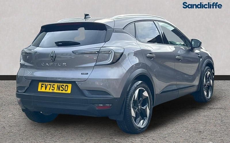 Used Renault Captur Techno 160 HP (117 kW) 2025 Grey SUV