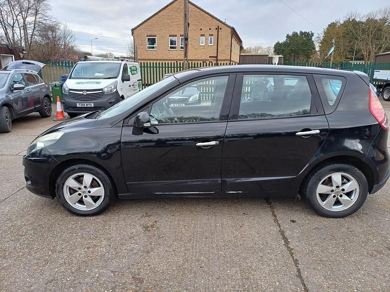 Black Used 2010 Renault Scénic III Dynamique MPV | £2,595 (Good price) - Image 1/4