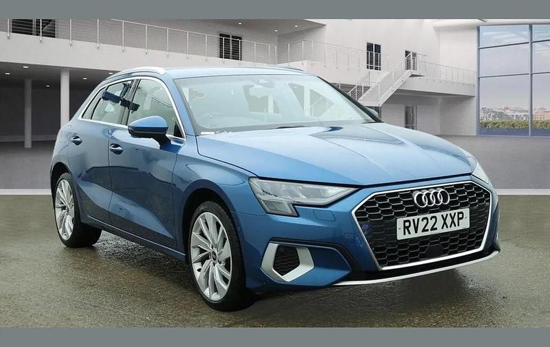 Used Audi A3 e-tron Sport 200 HP (147 kW) 2022 Blue Hatchback