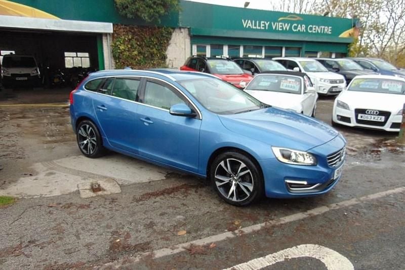 Blue Used 2014 Volvo V60 SE Lux Estate | £7,695 (Fair price) - Image 1/1