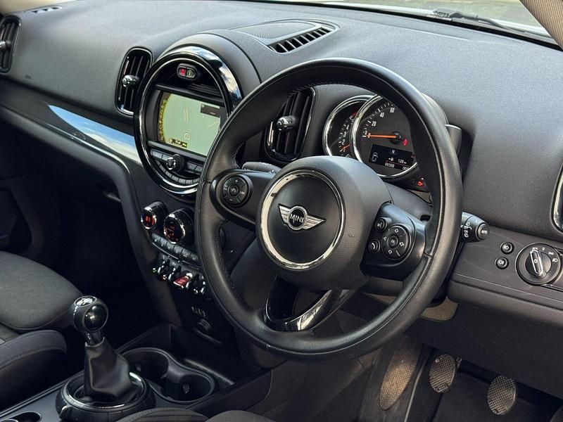 Used Mini Cooper D 150 HP (110 kW) 2017 Silver Hatchback