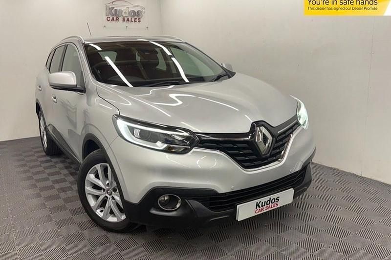Silver Used 2018 Renault Kadjar Dynamique SUV | £8,499 (Fair price) - Image 1/1