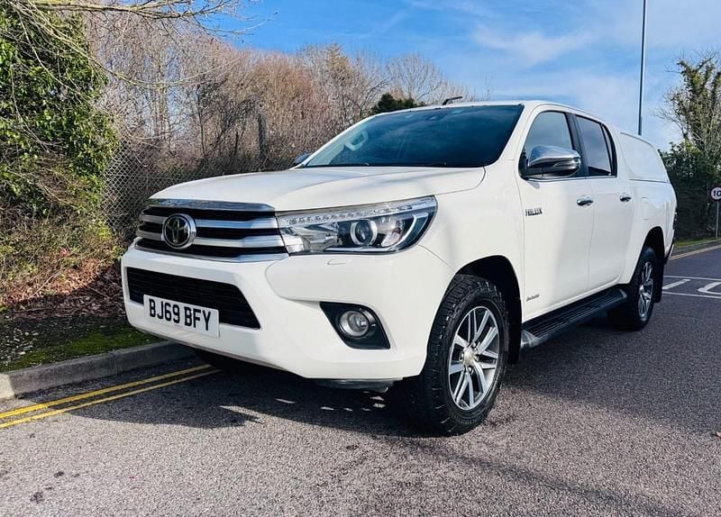 Used Toyota HiLux 2019 White Pickup