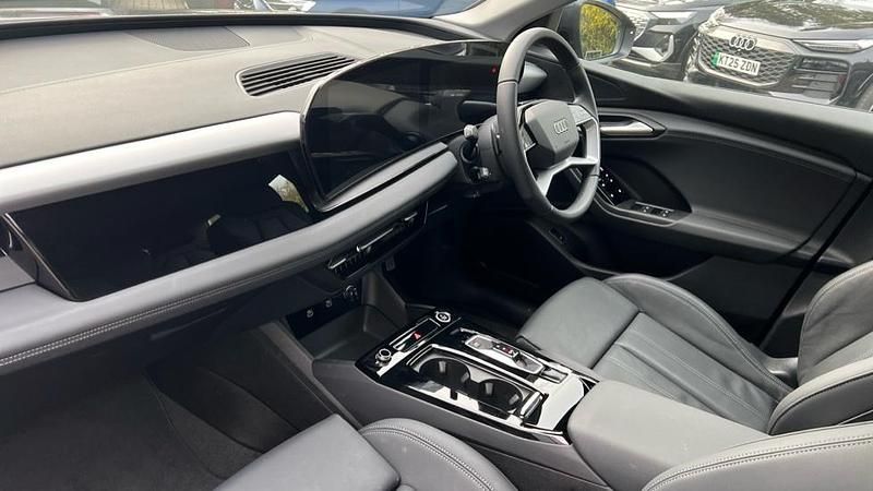 Used Audi Q6 e-tron Sport 185 kW (252 HP) 2025 Grey SUV