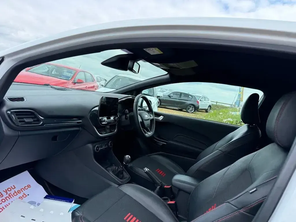 Used Ford Fiesta ST-Line X 95 HP (69 kW) 2020 White Hatchback