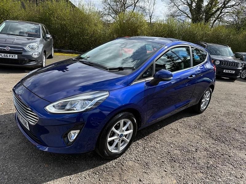 Usado Ford Fiesta Zetec 2017 Azul Citadino
